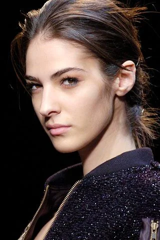 Look 32